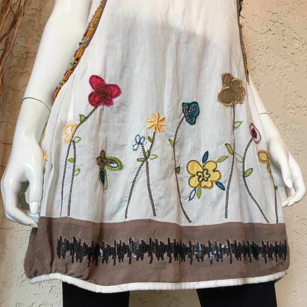Crazy Fish White Embroidered Floral Tunic Dress